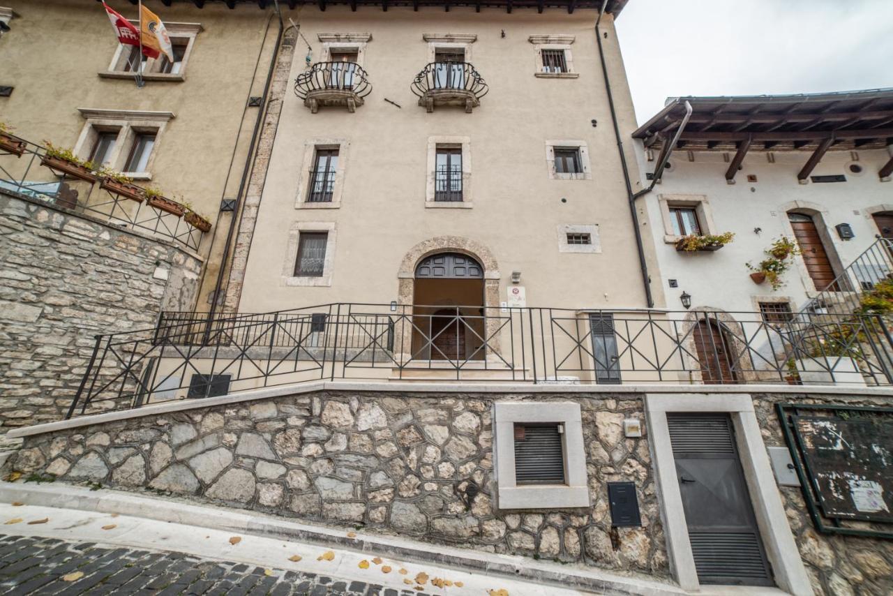 Dimora Fresilia Casa Vacanze Опи Экстерьер фото