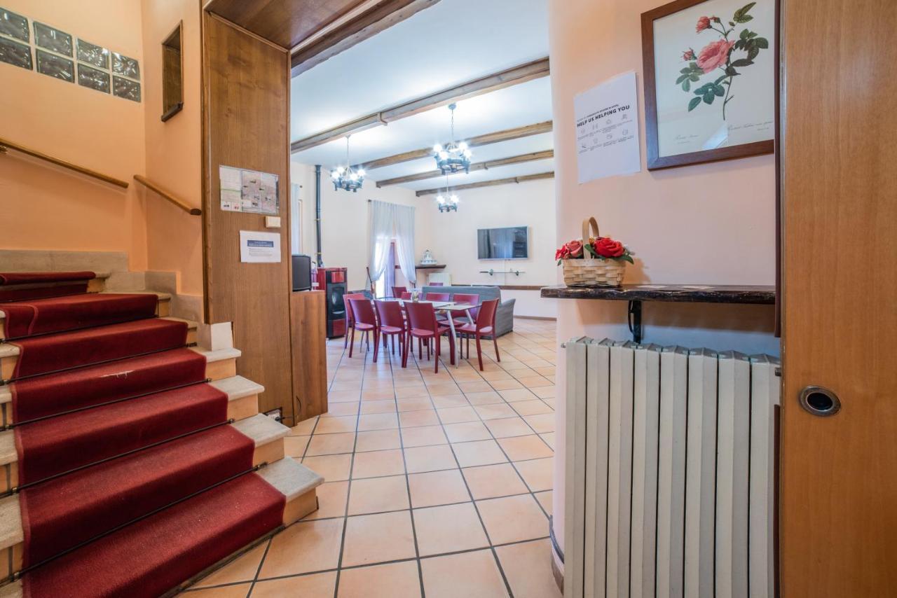 Dimora Fresilia Casa Vacanze Опи Экстерьер фото