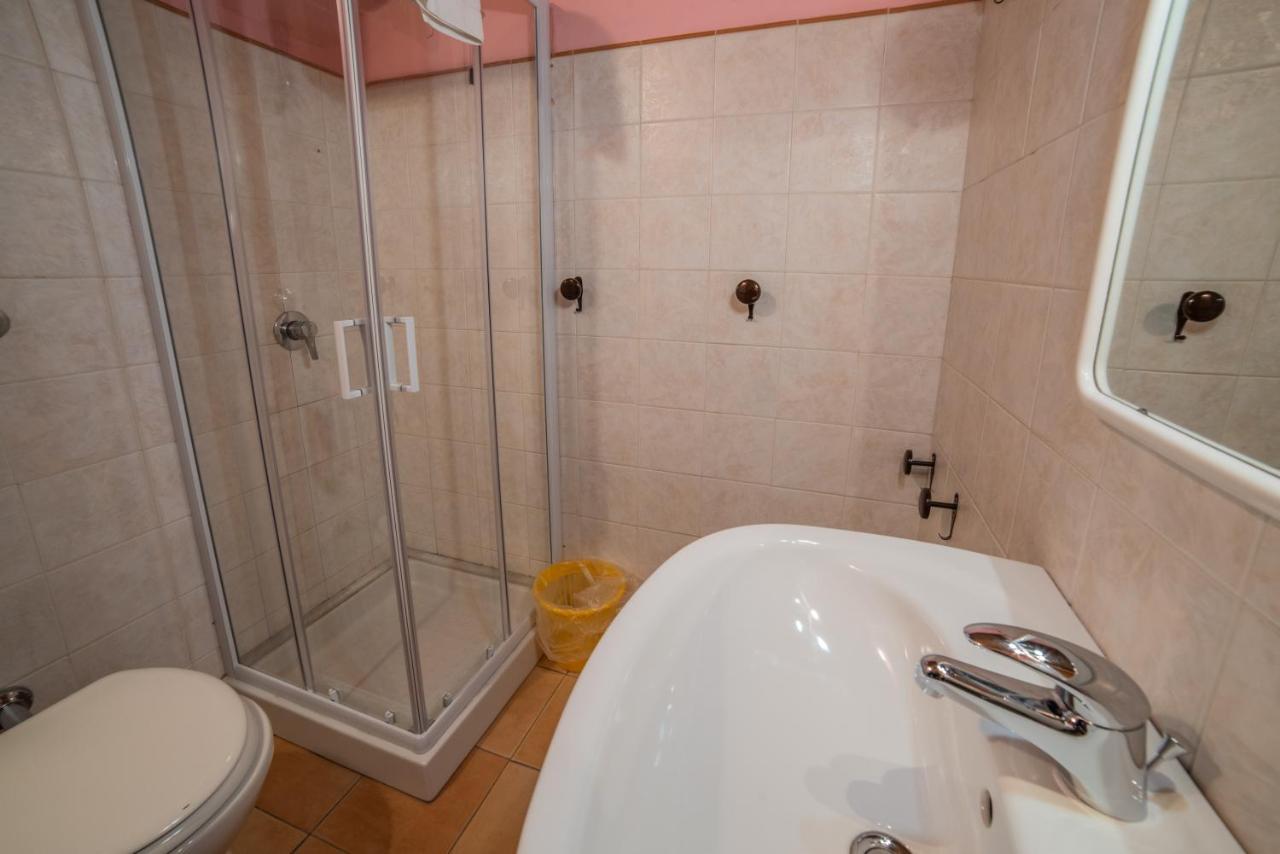 Dimora Fresilia Casa Vacanze Опи Экстерьер фото