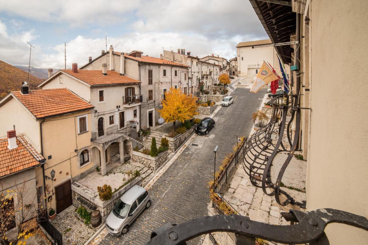 Dimora Fresilia Casa Vacanze Опи Экстерьер фото